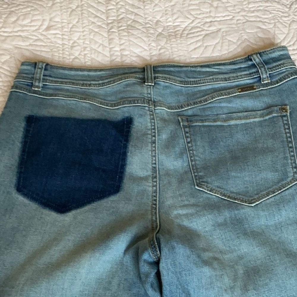 INC International Concepts Blue Straight Leg Jeans with Vintage Appeal - Picture 2 of 3